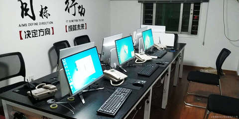 正創商務信息咨詢 專業護航，助您駕馭商海風云